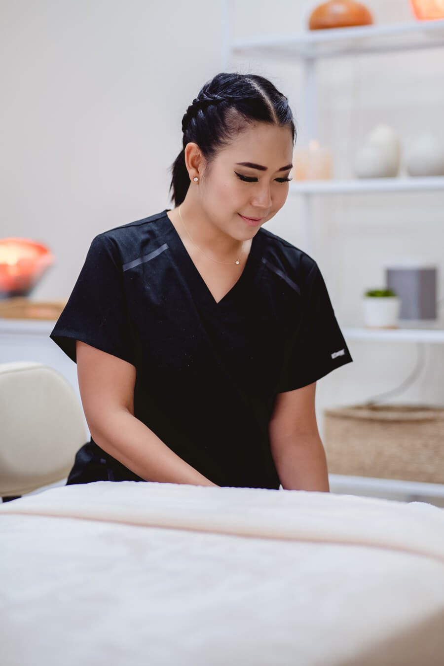 90 Minutes – Essential Couples Massage Experience